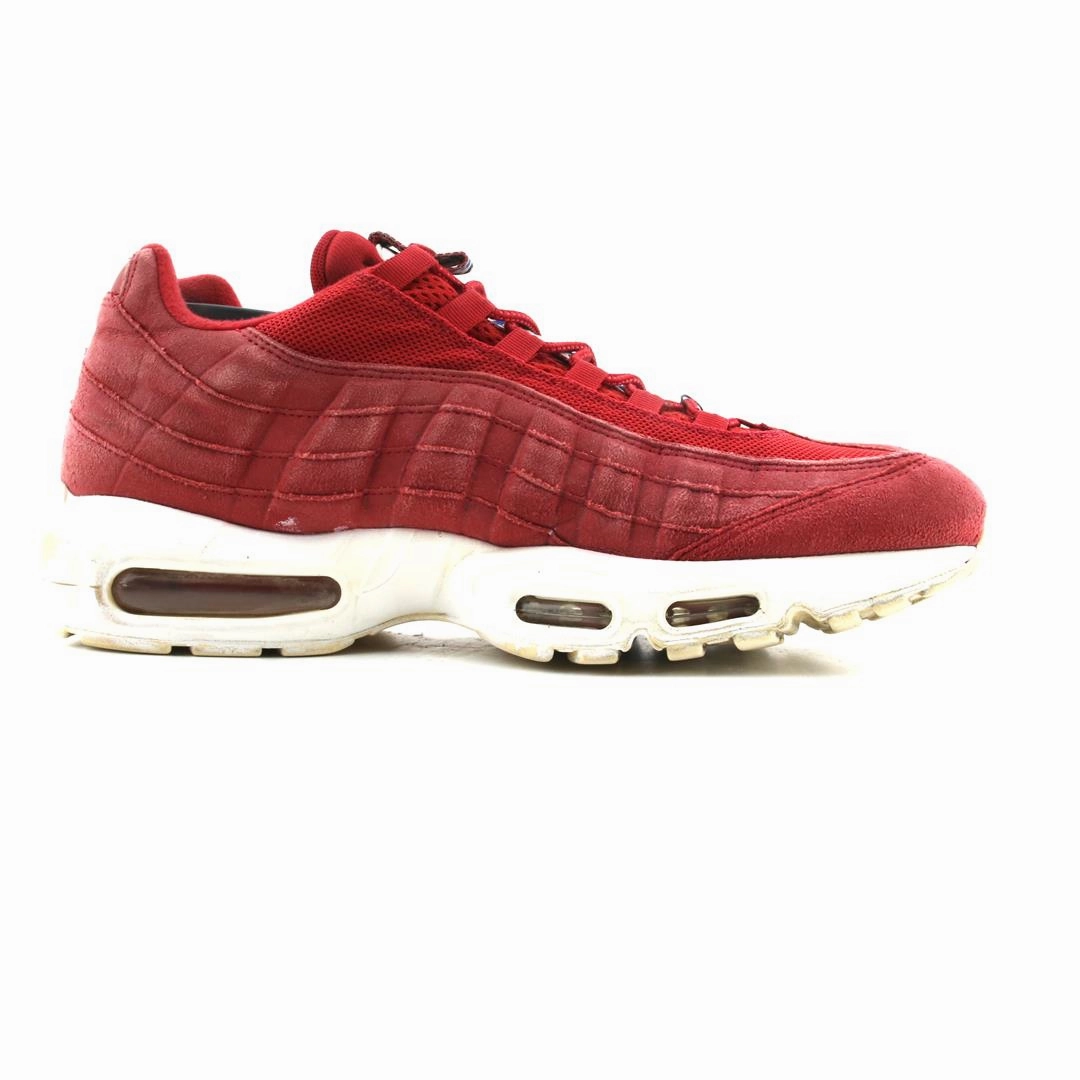 NIKE  AIR MAX 95 classic Nike shoe photos