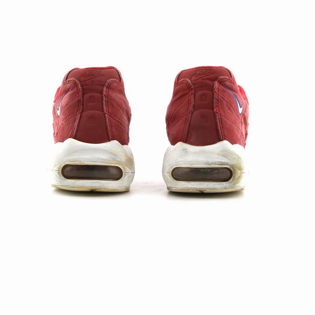 NIKE  AIR MAX 95 classic Nike shoe photos