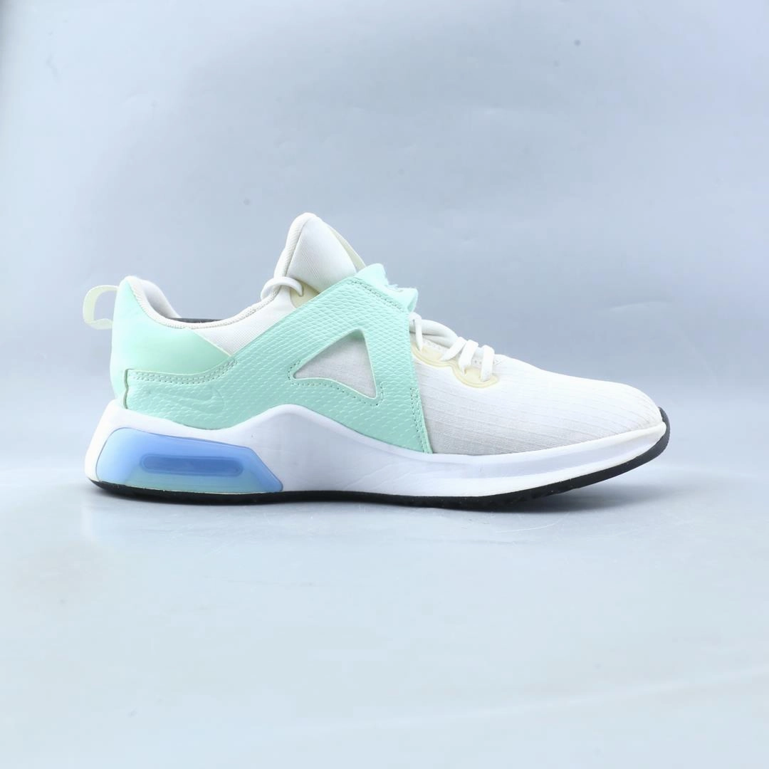 NIKE AIR MAX BELLA TR 5 Nike athletic footwear visuals
