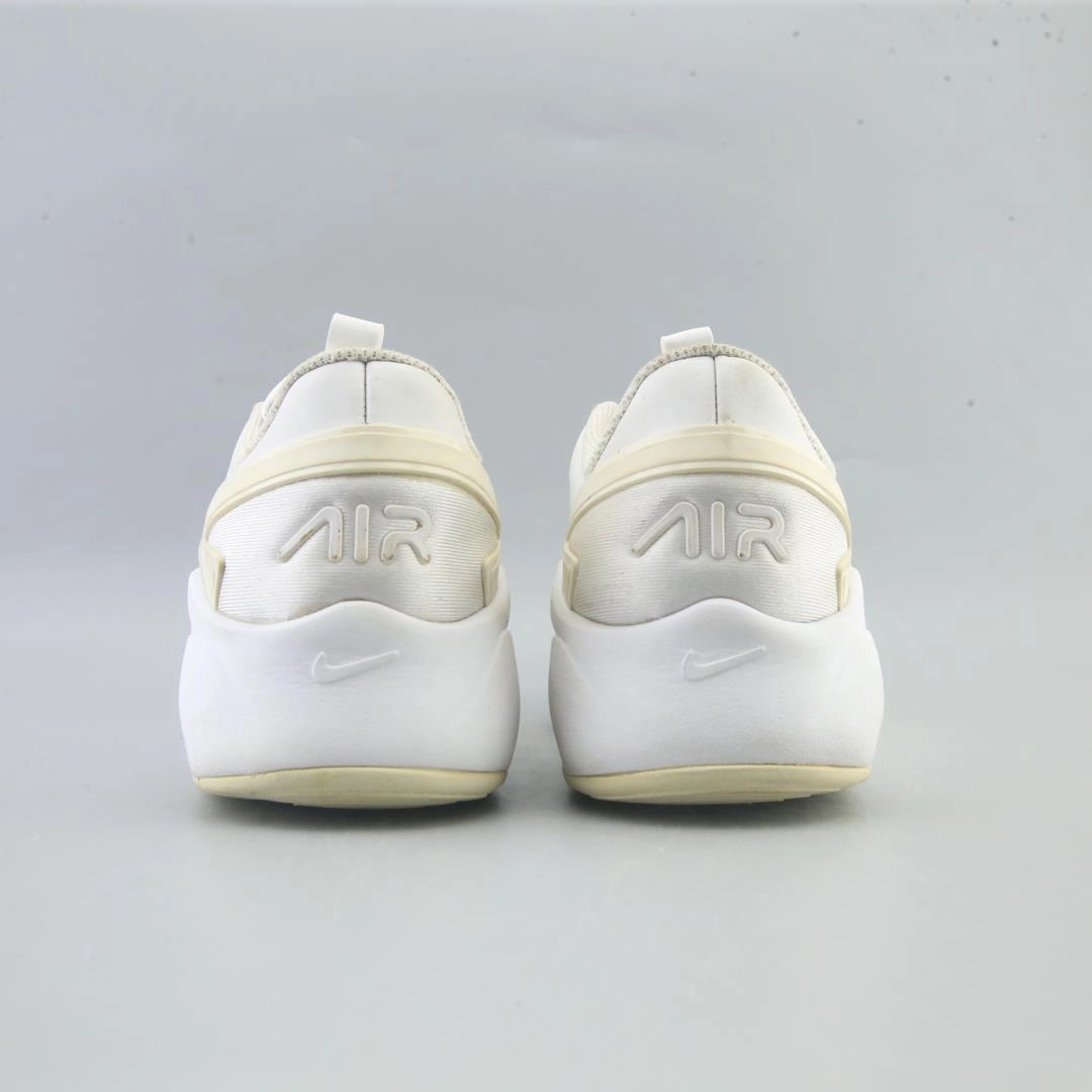 NIKE AIR MAX BOLT modern Nike footwear styles