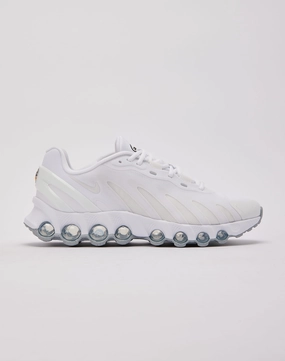 Nike Air Max Dn8 Nike casual sneakers with modern design