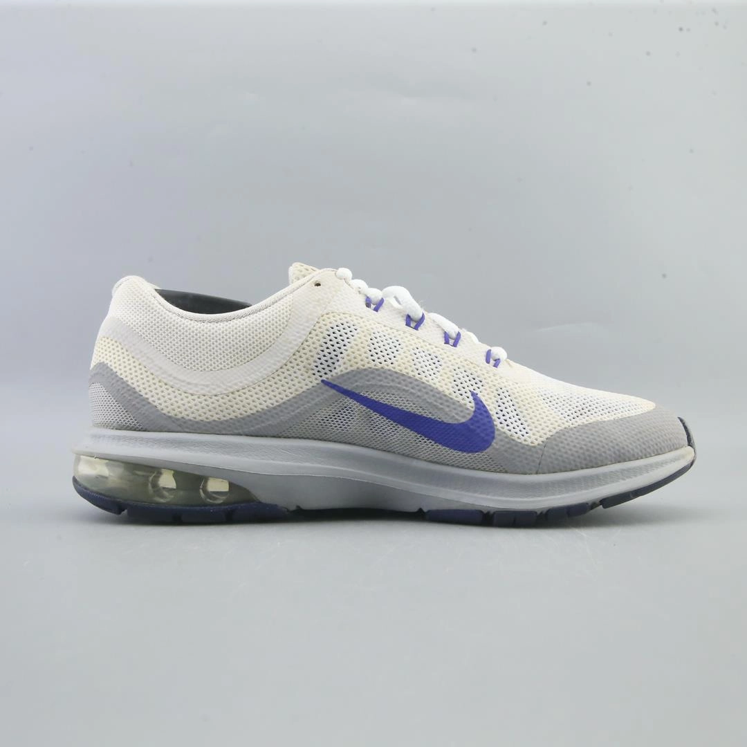 NIKE AIR MAX DYNASTY 2 modern Nike footwear styles
