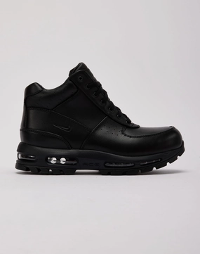 Nike Air Max Goadome Nike casual sneakers with modern design
