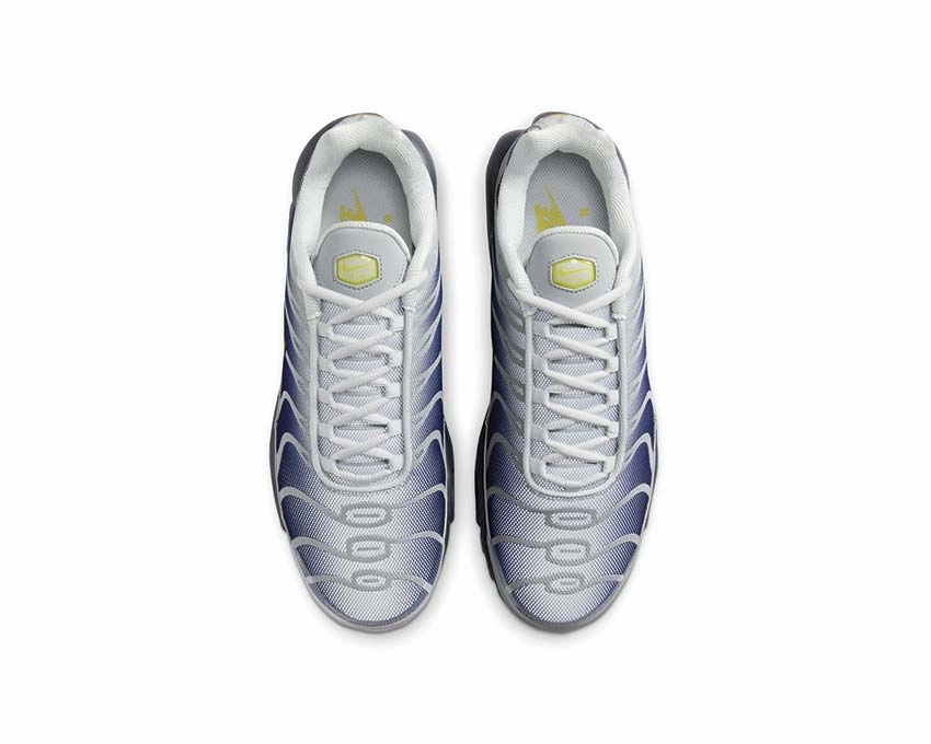 Nike Air Max Plus "Metallic Silver" Nike retro-inspired sneakers