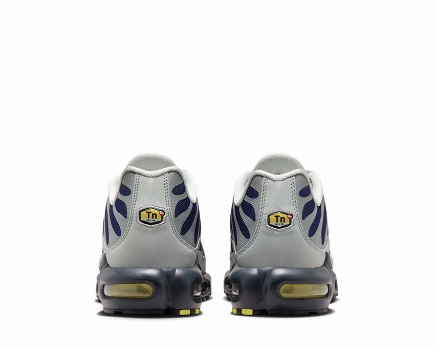Nike Air Max Plus "Metallic Silver" Nike retro-inspired sneakers