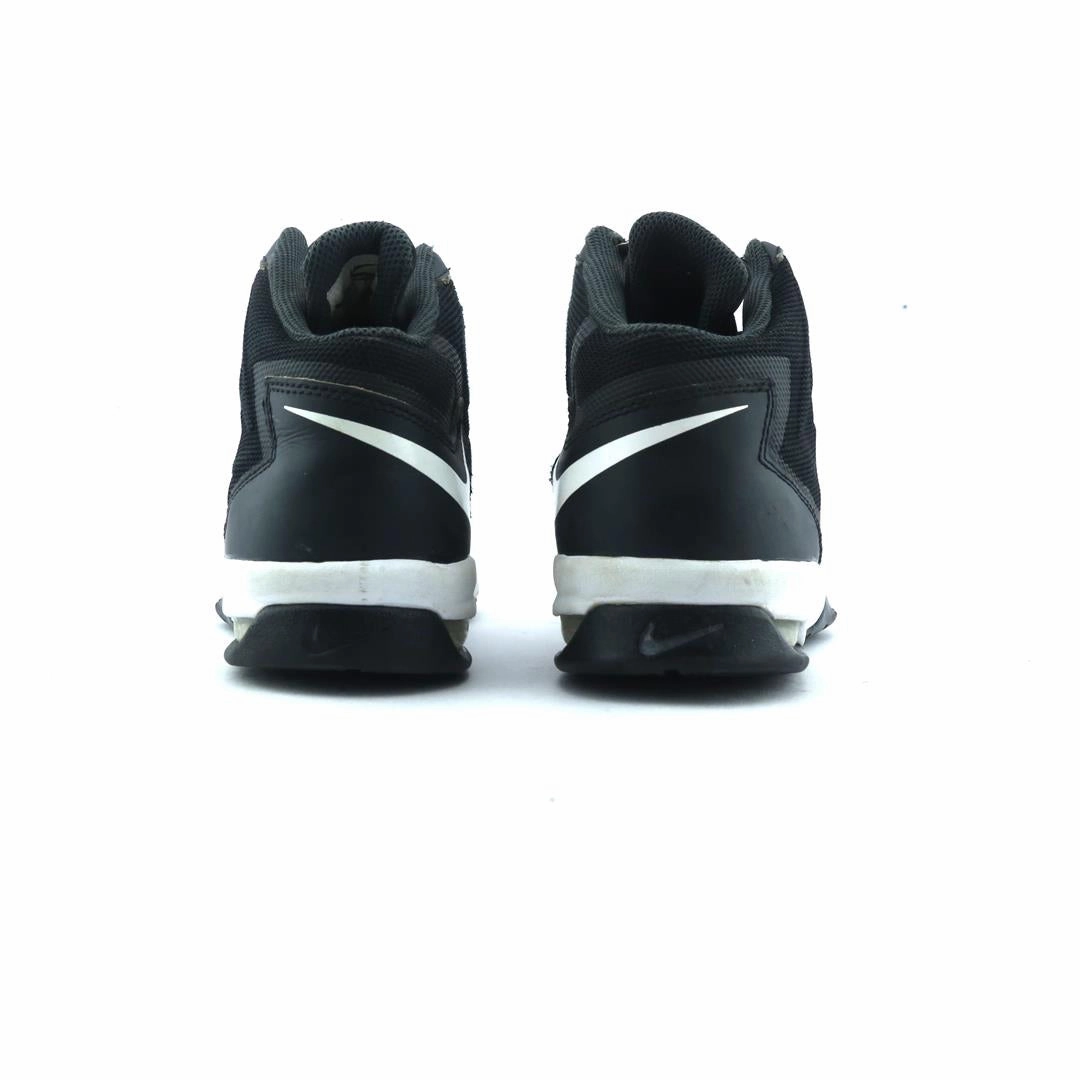 NIKE AIR MAX STUTTER STEP 2 sporty Nike shoe designs