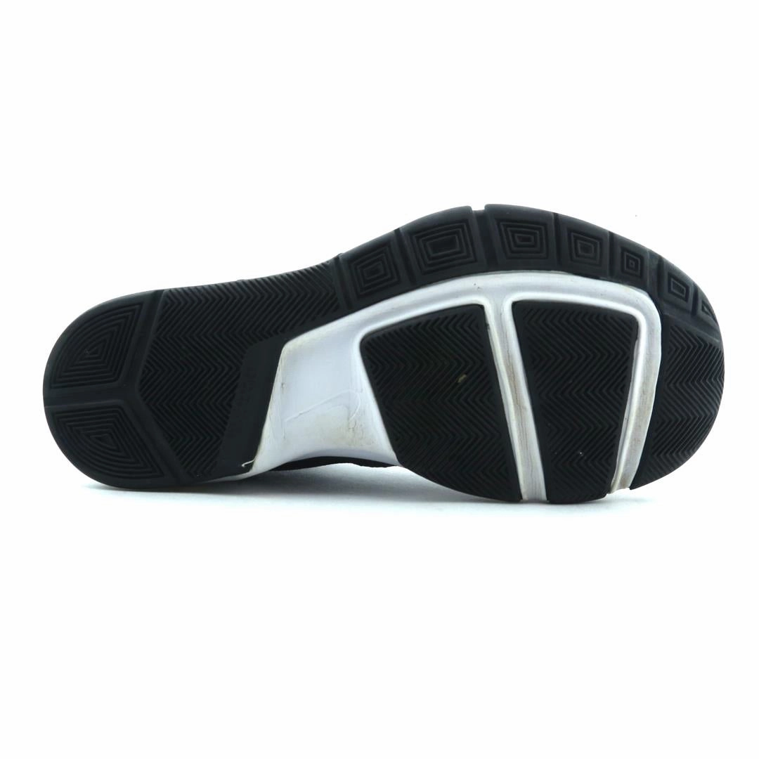 NIKE AIR MAX STUTTER STEP 2 sporty Nike shoe designs