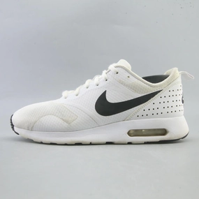 NIKE AIR MAX TAVAS Nike sleek running shoe styles