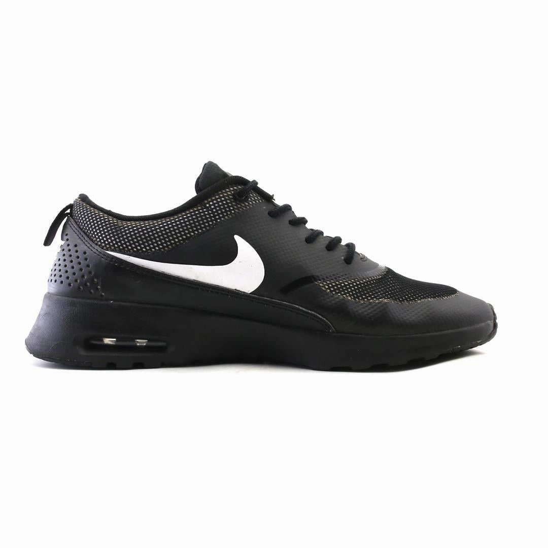 NIKE AIR MAX THEA classic Nike shoe photos