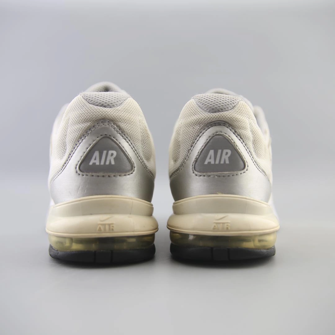 NIKE AIR MILER WALK   2 Nike performance shoe shots