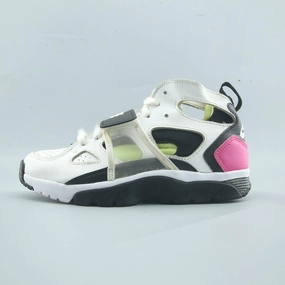 NIKE AIR TRAINER HUARACHE Nike comfortable everyday sneakers
