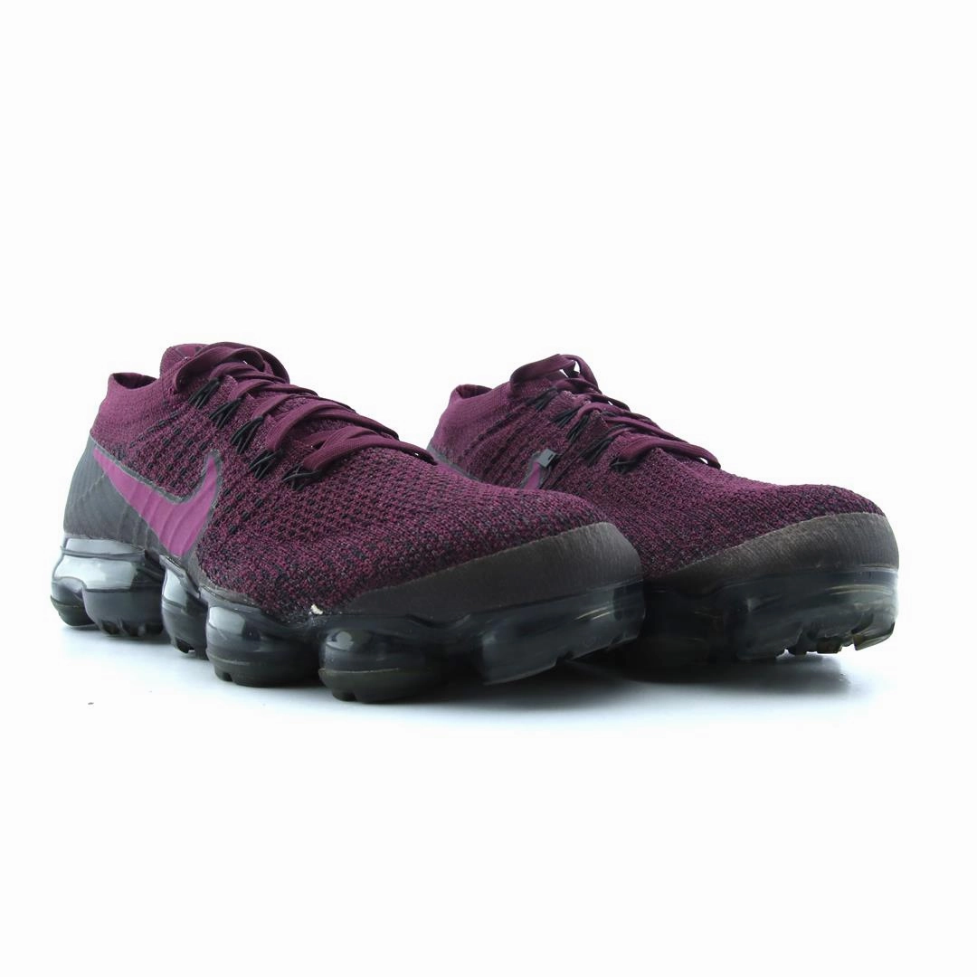 NIKE AIR VAPORMAX classic Nike shoe photos