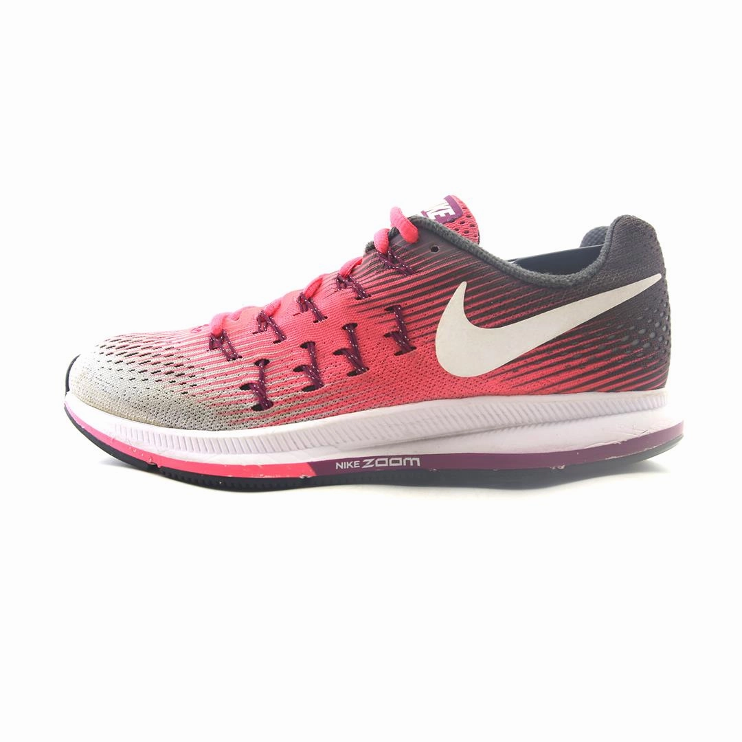 NIKE AIR ZOOM PEGASUS 33 Nike iconic sport shoe silhouettes