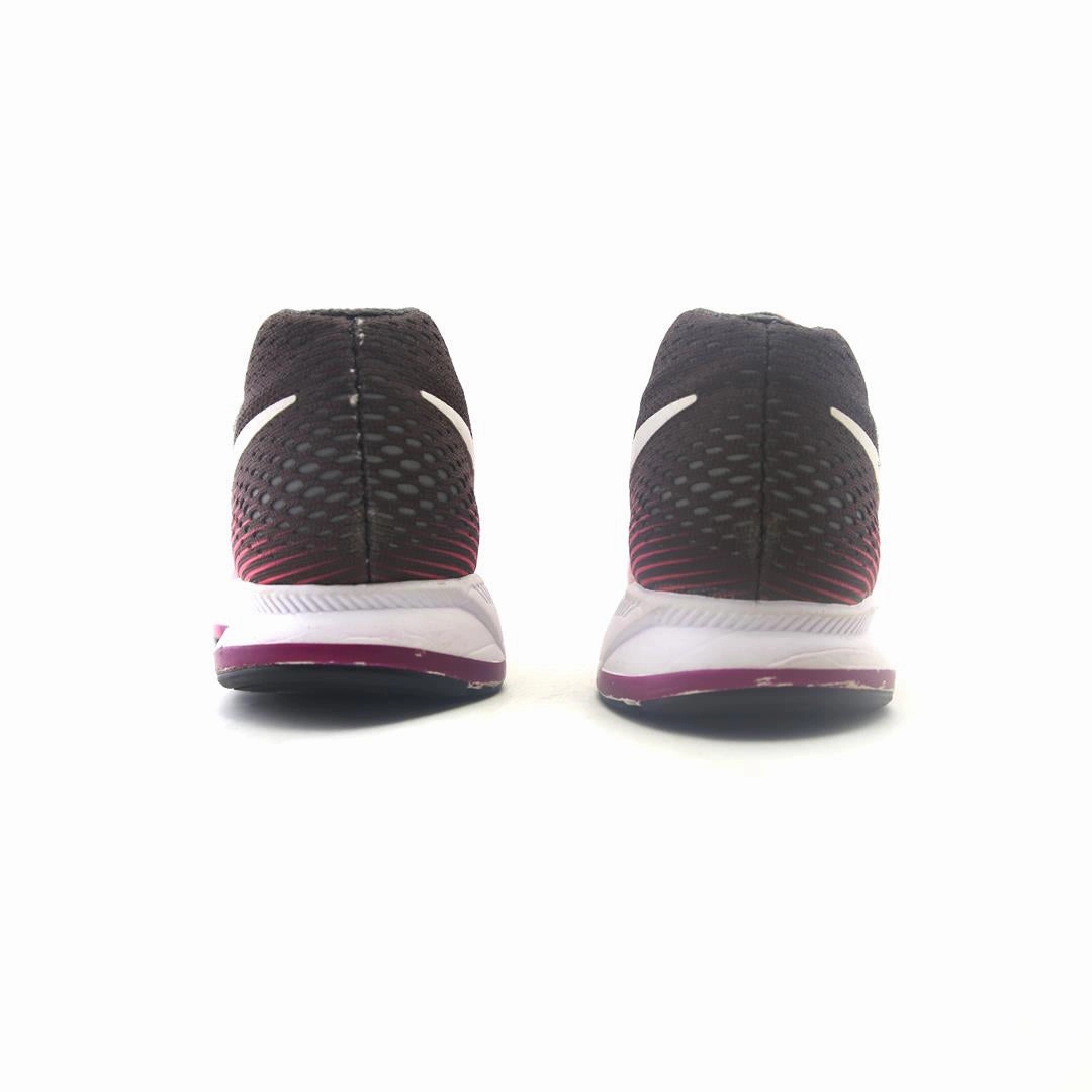 NIKE AIR ZOOM PEGASUS 33 vibrant Nike shoe colors