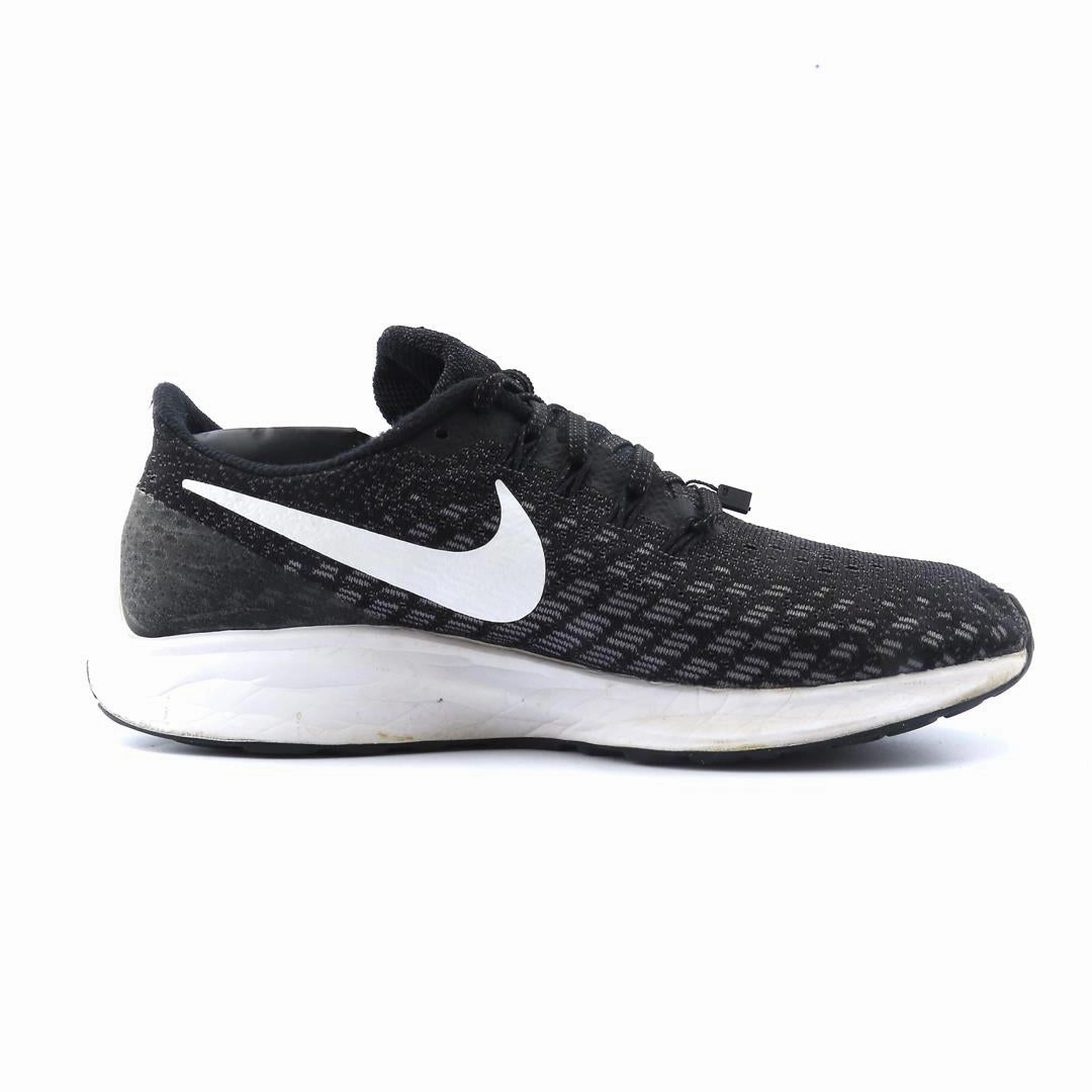 NIKE AIR ZOOM PEGASUS 35 sporty Nike shoe designs