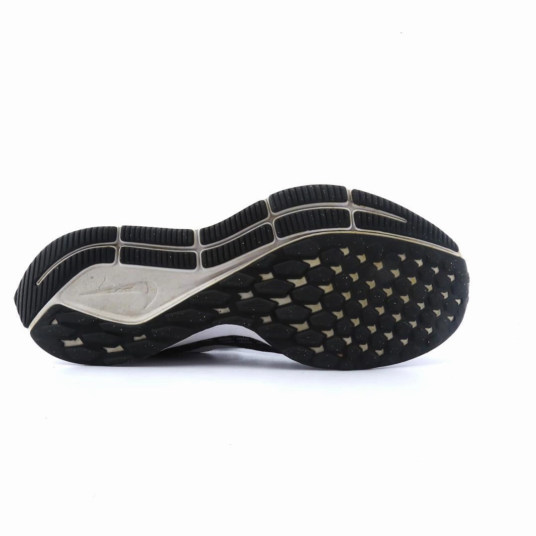 NIKE AIR ZOOM PEGASUS 35 sporty Nike shoe designs