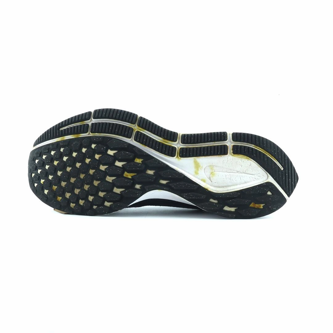 NIKE AIR ZOOM PEGASUS 36 sporty Nike shoe designs