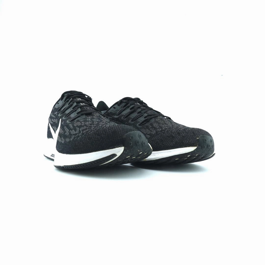 NIKE AIR ZOOM PEGASUS 36 sporty Nike shoe designs