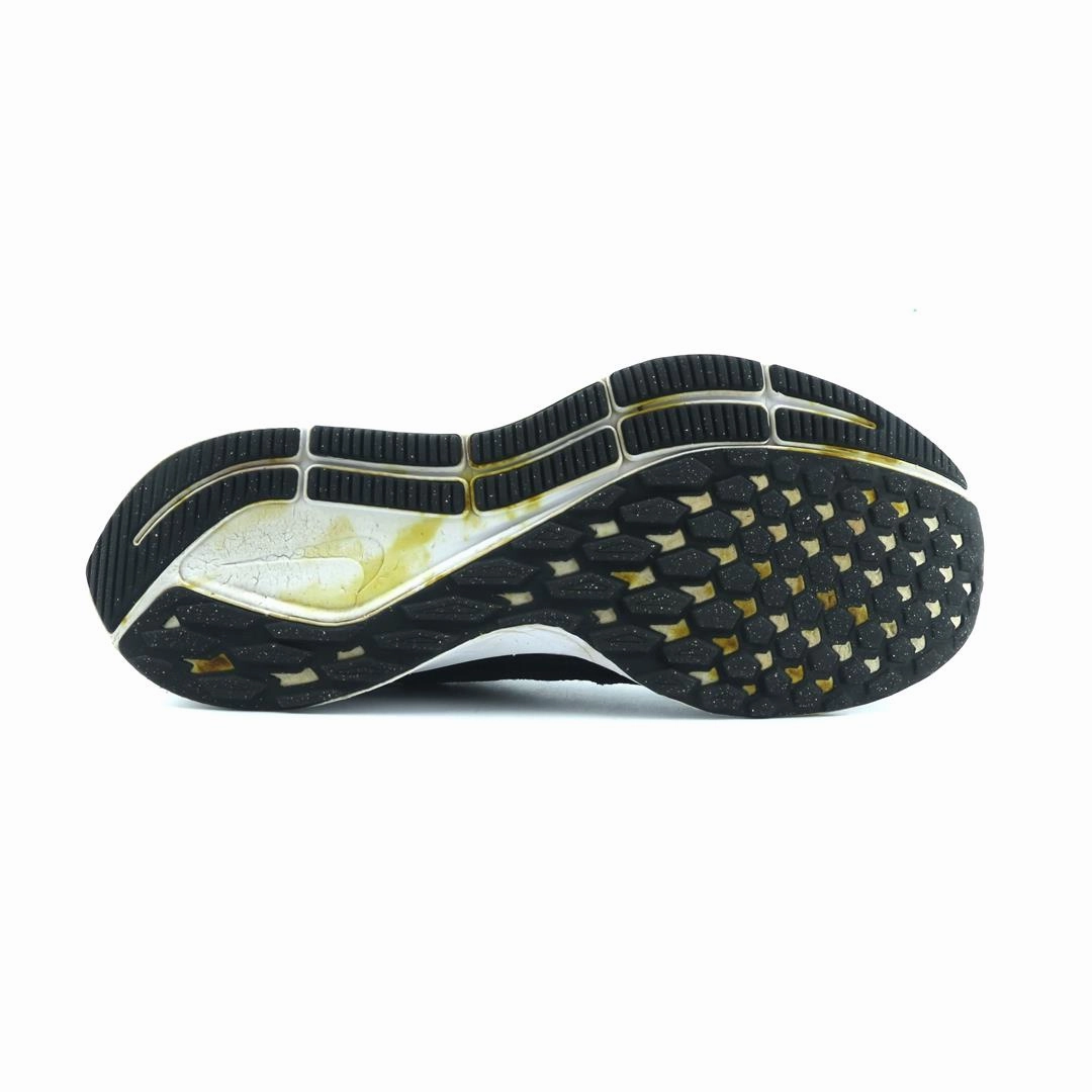NIKE AIR ZOOM PEGASUS 36 sporty Nike shoe designs