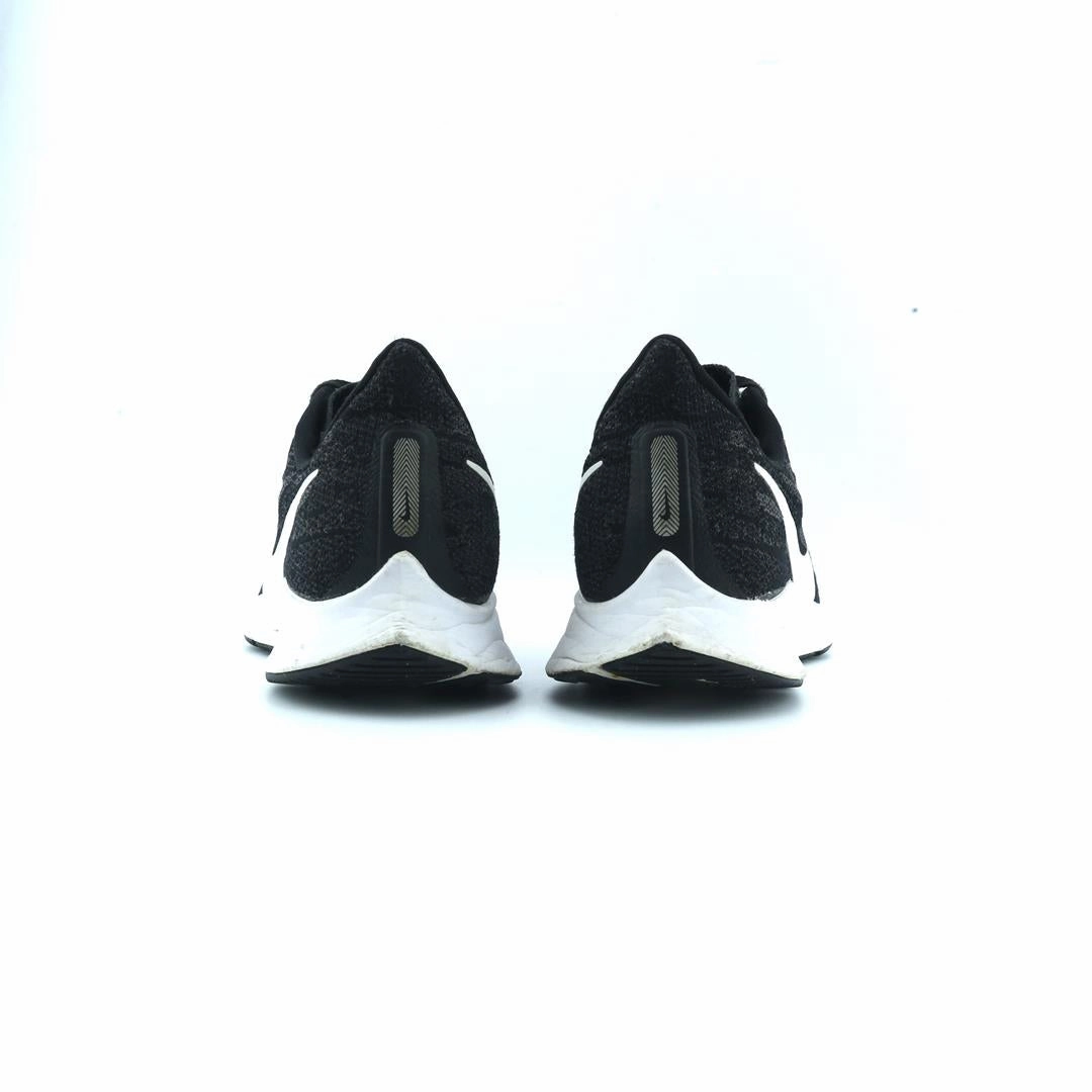 NIKE AIR ZOOM PEGASUS 36 sporty Nike shoe designs