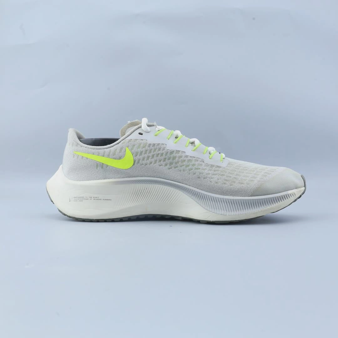 NIKE AIR ZOOM PEGASUS 37 Nike athletic footwear visuals