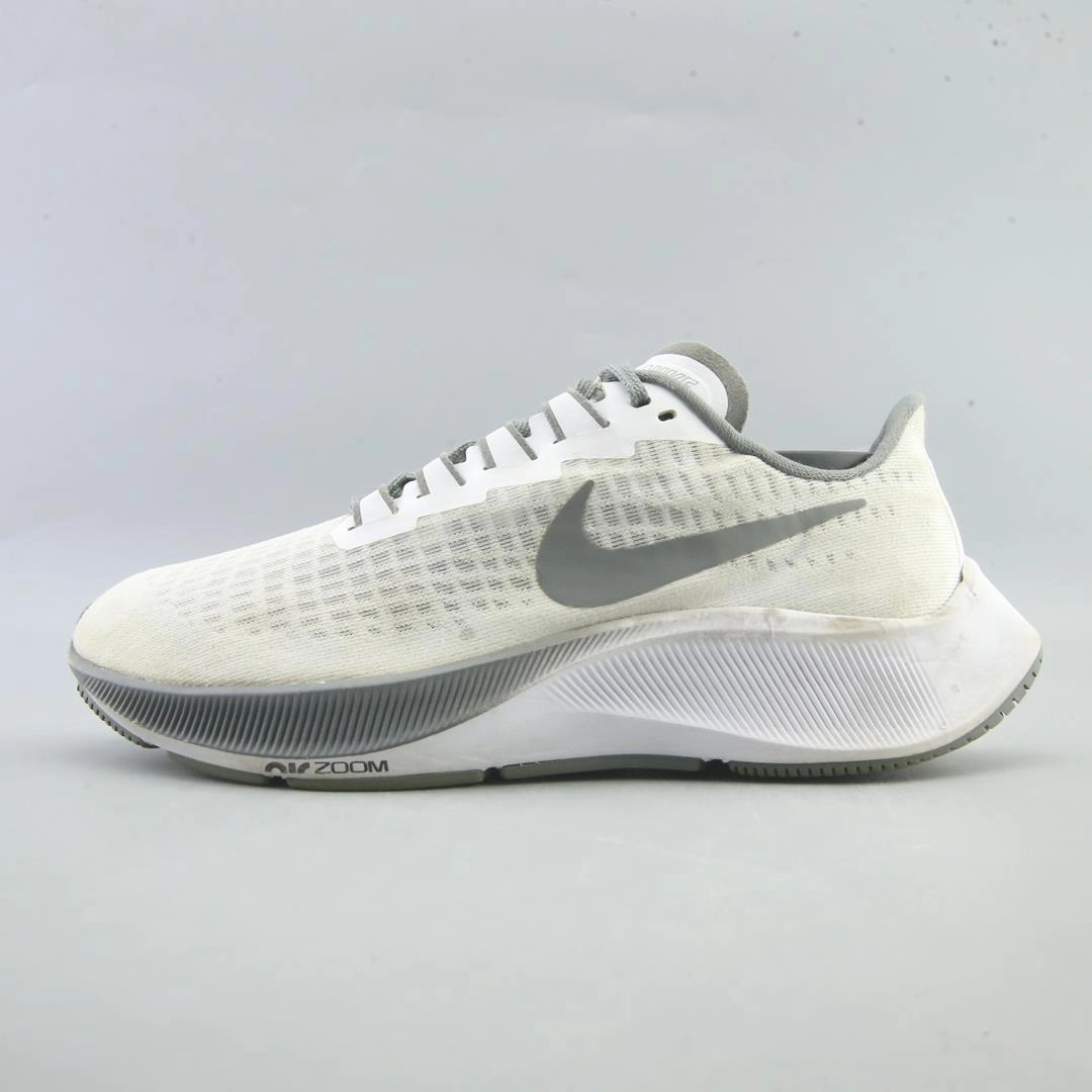 NIKE AIR ZOOM PEGASUS 37 Nike supportive fitness footwear