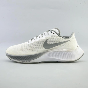 NIKE AIR ZOOM PEGASUS 37 Nike supportive fitness footwear