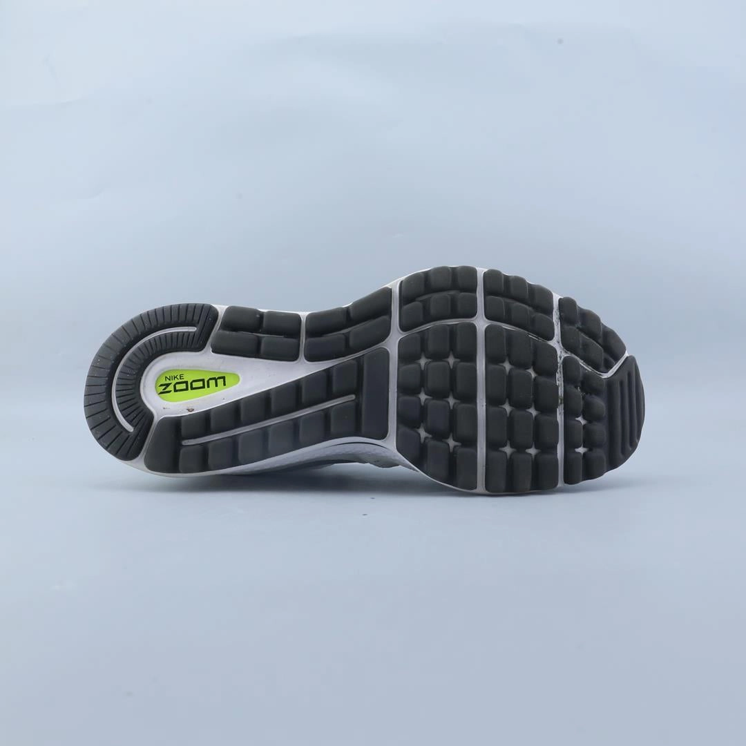 NIKE AIR ZOOM VOMERO 12 Nike athletic footwear visuals