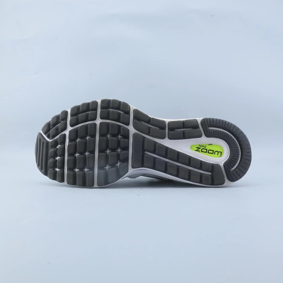 NIKE AIR ZOOM VOMERO 12 Nike athletic footwear visuals