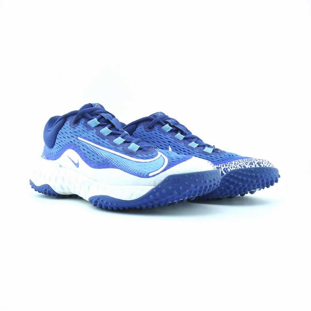 NIKE ALPHA HUARACHE ELITE 4 stylish Nike trainer looks