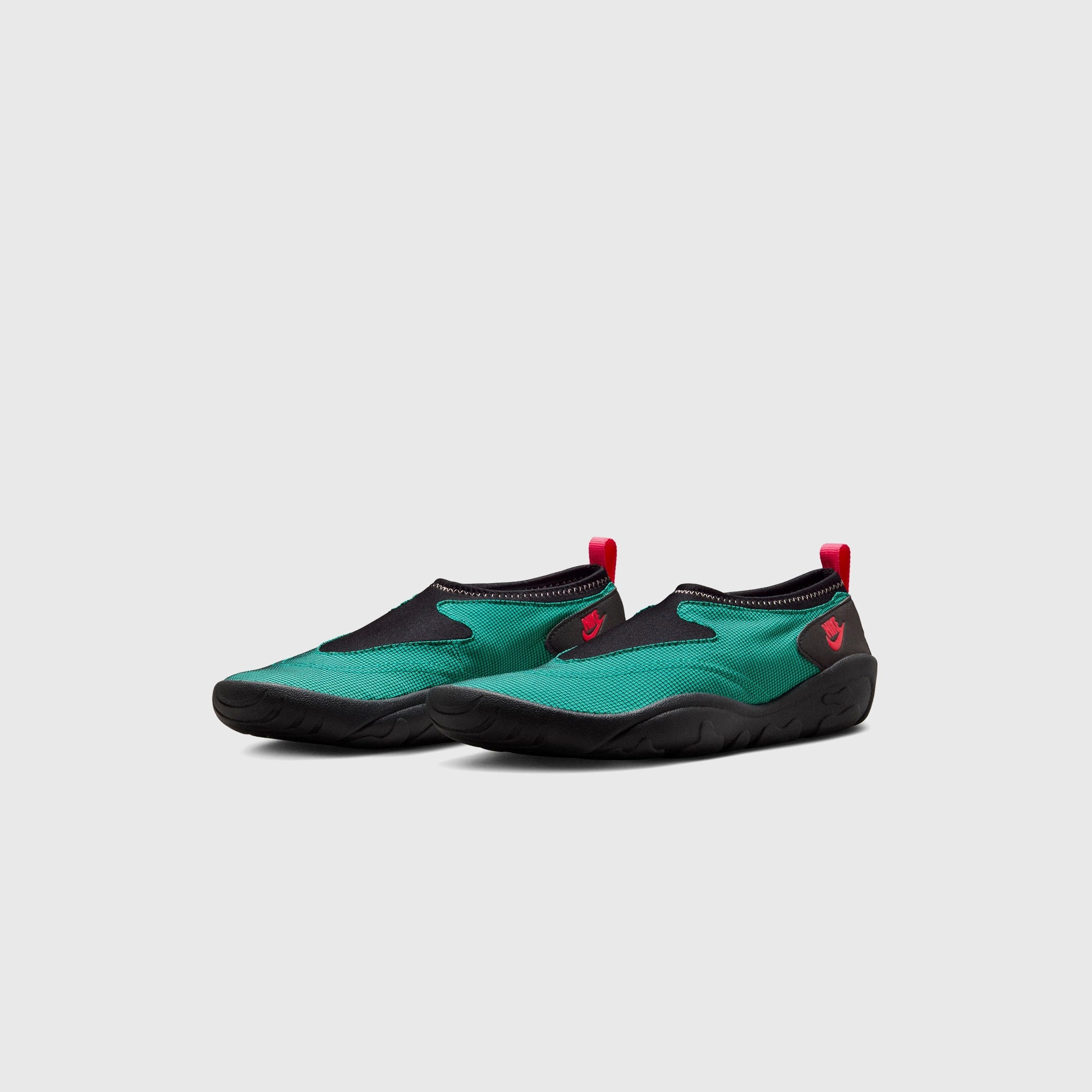 Nike Aqua Turf - Turbo Green / Black / Washed Coral / Team Scarlet Nike performance sneakers