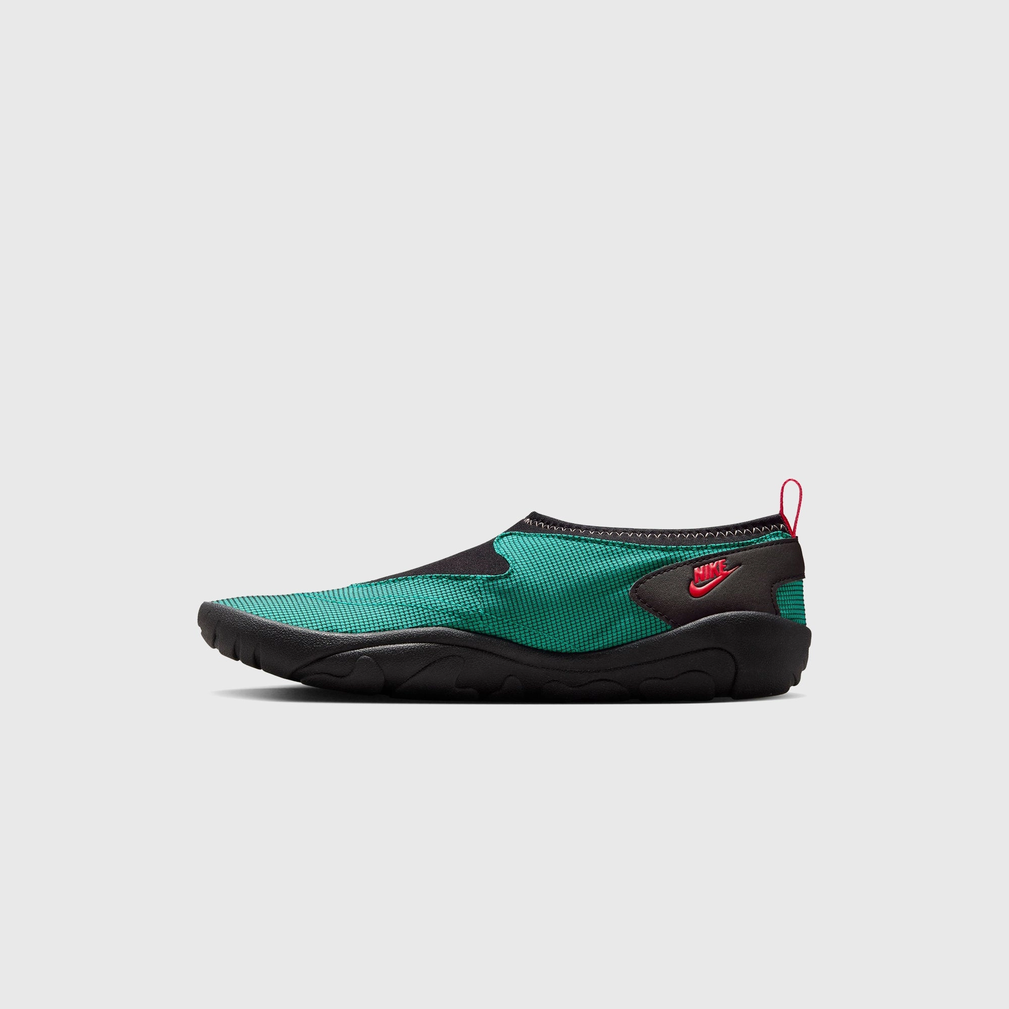 Nike Aqua Turf - Turbo Green / Black / Washed Coral / Team Scarlet Nike performance sneakers