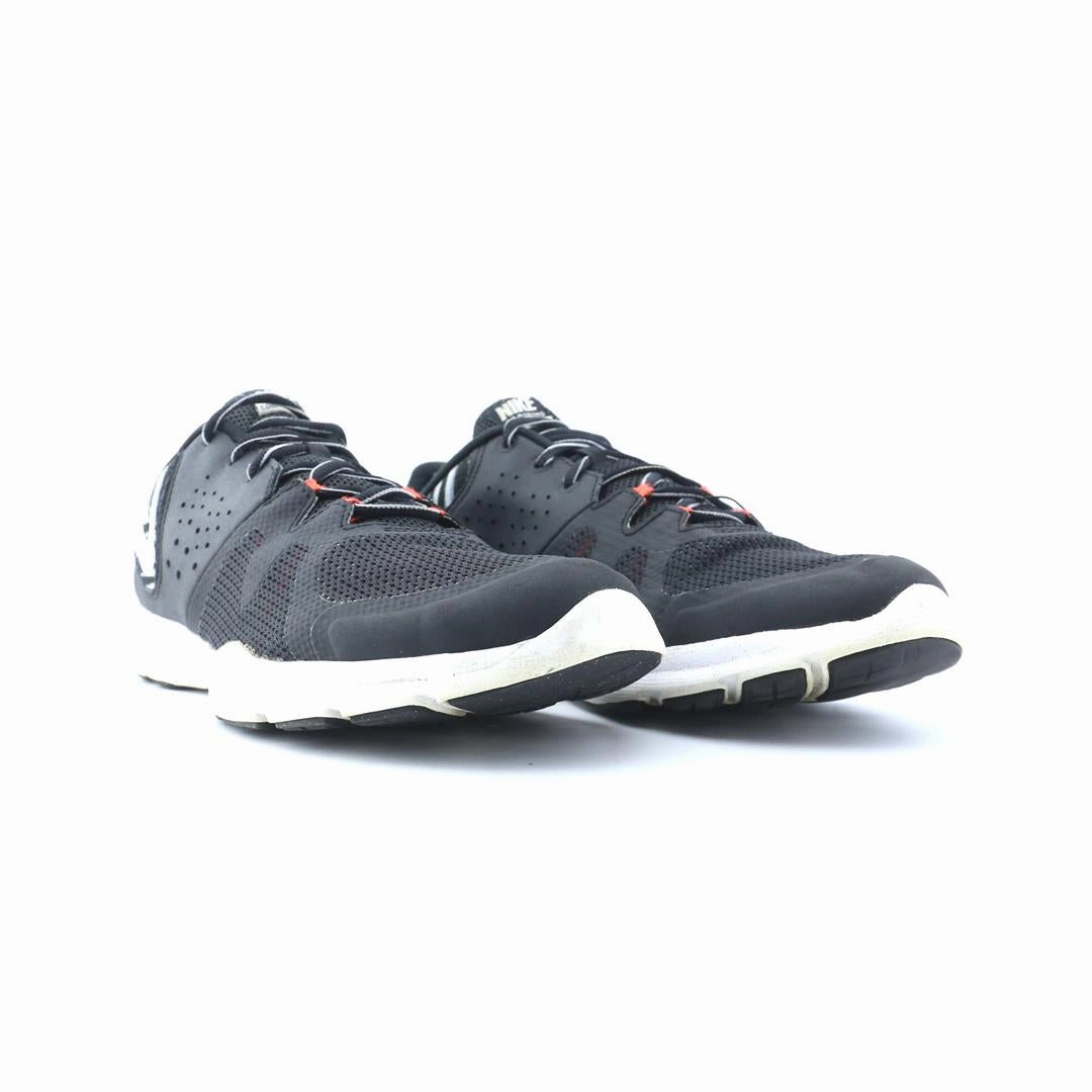 NIKE CORE MOTION TR 3 Nike athletic footwear visuals