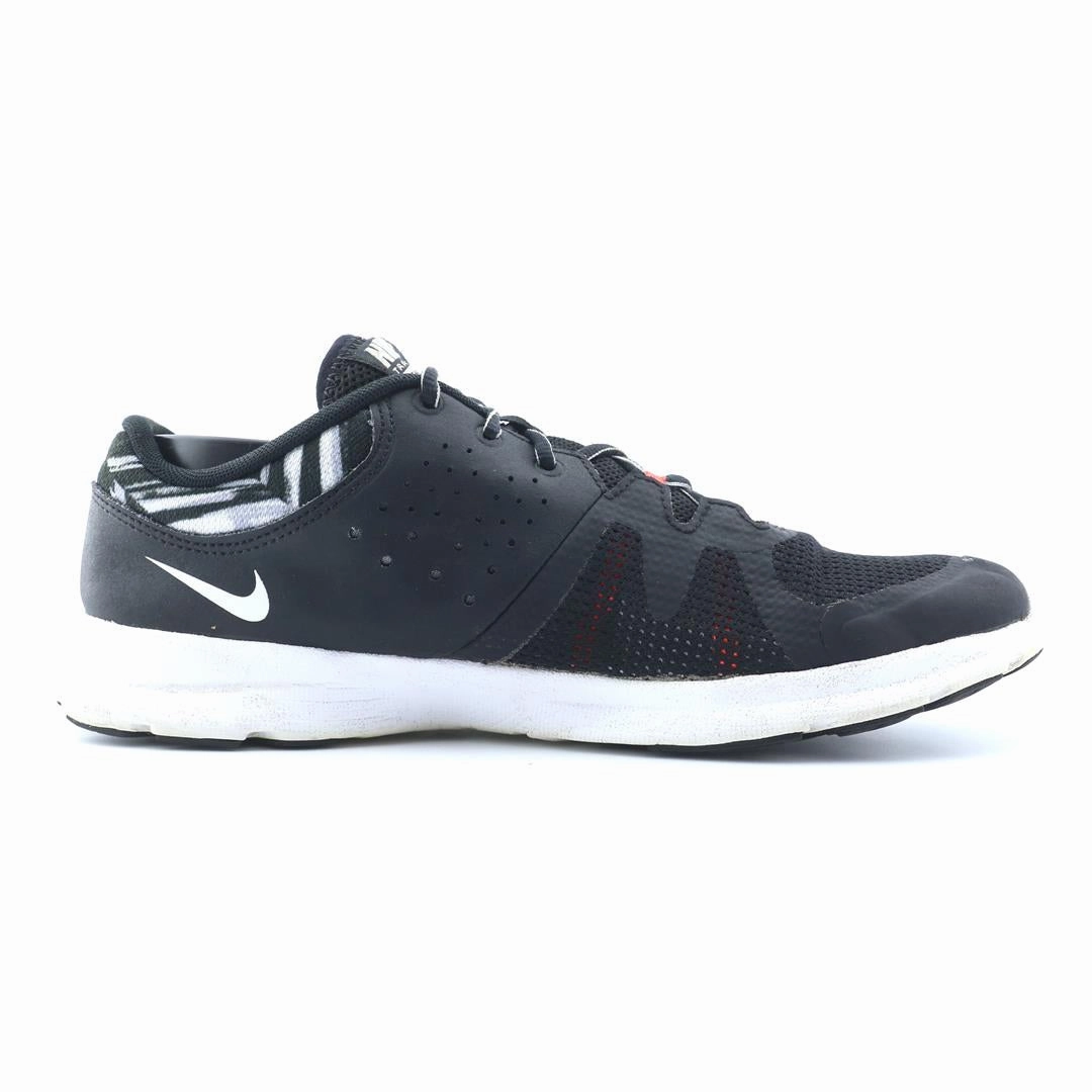 NIKE CORE MOTION TR 3 Nike athletic footwear visuals