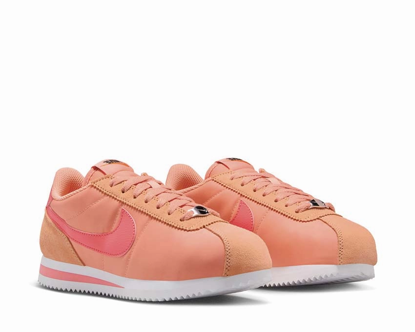Nike Cortez Textile "Apricot" Nike all-day comfort shoes