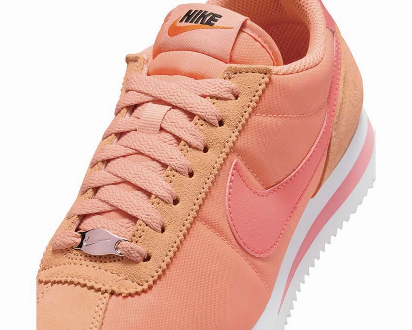 Nike Cortez Textile "Apricot" Nike all-day comfort shoes