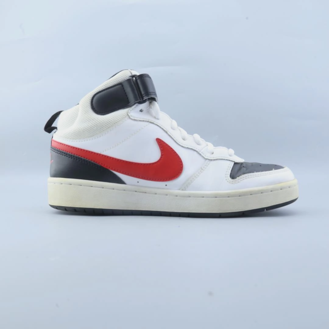 NIKE COURT BOROUGH MID 2 stylish Nike trainer looks
