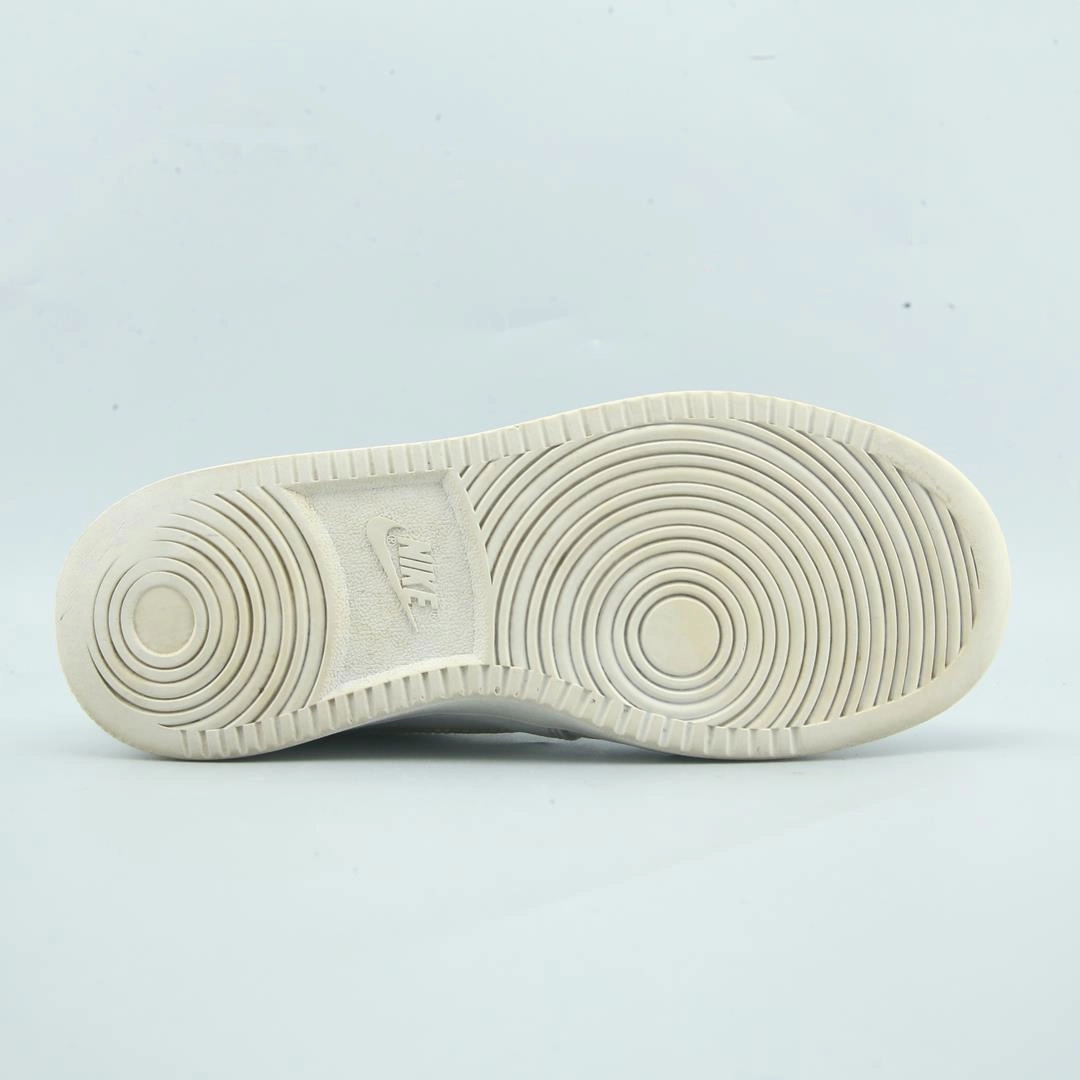 NIKE COURT VISION LOW stylish Nike trainer looks