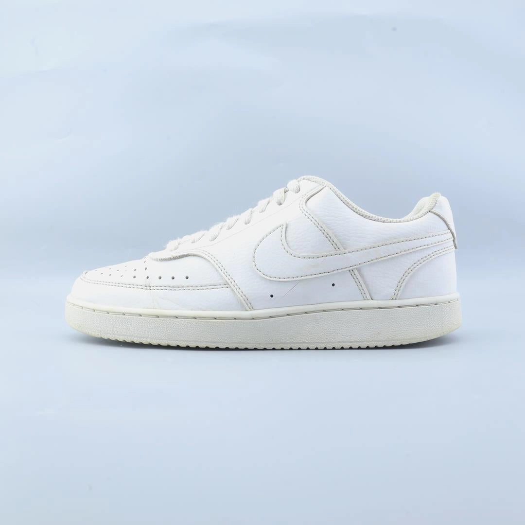 NIKE COURT VISION LOW Nike bold colorway footwear