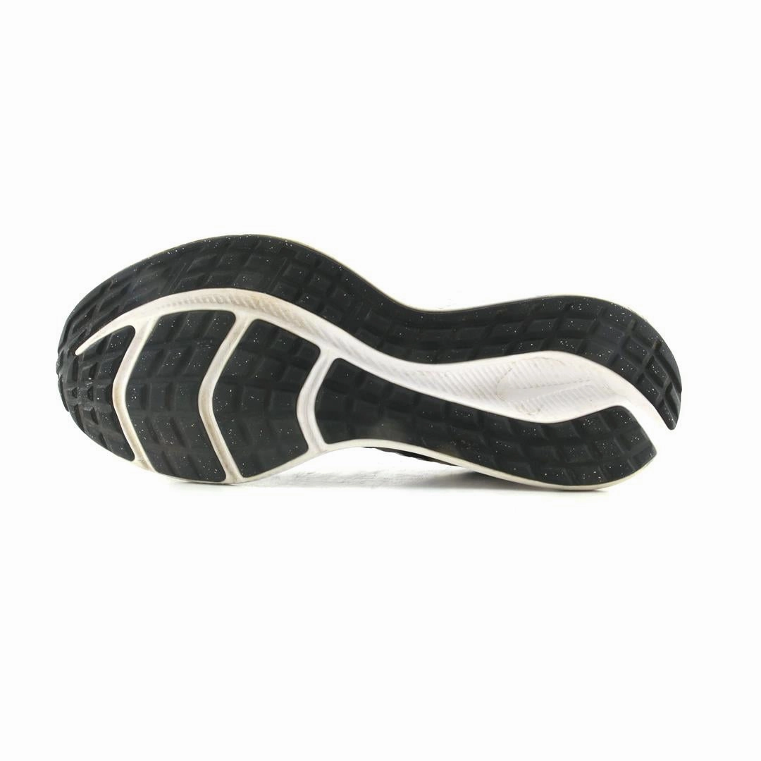 NIKE  DOWNSHIFTER 10 sleek Nike sneaker angles
