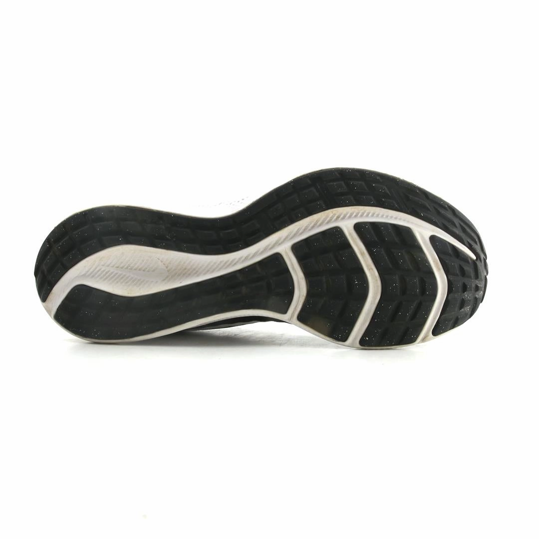 NIKE  DOWNSHIFTER 10 sleek Nike sneaker angles