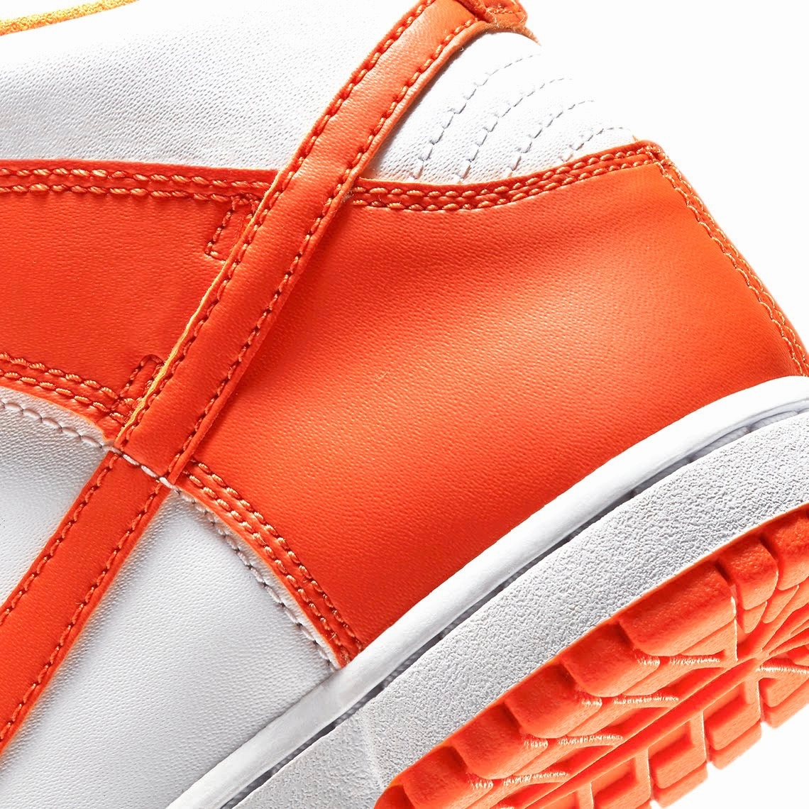 Nike Dunk Hi Retro GS Syracuse White Orange Blaze White Modern Sneakers
