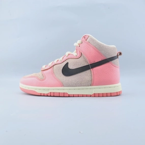 NIKE DUNK HIGH Nike sleek running shoe styles