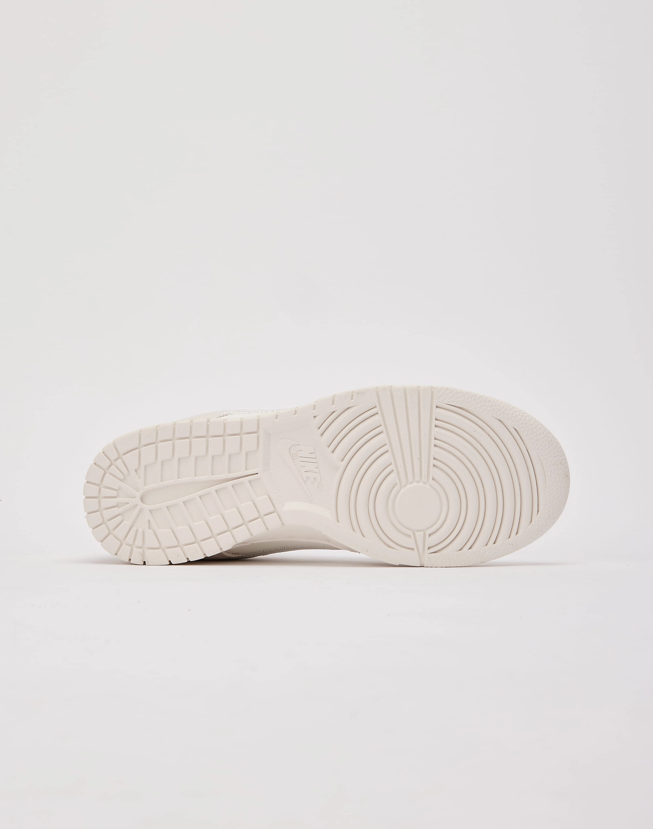 Nike Dunk Low Comfort Trainers