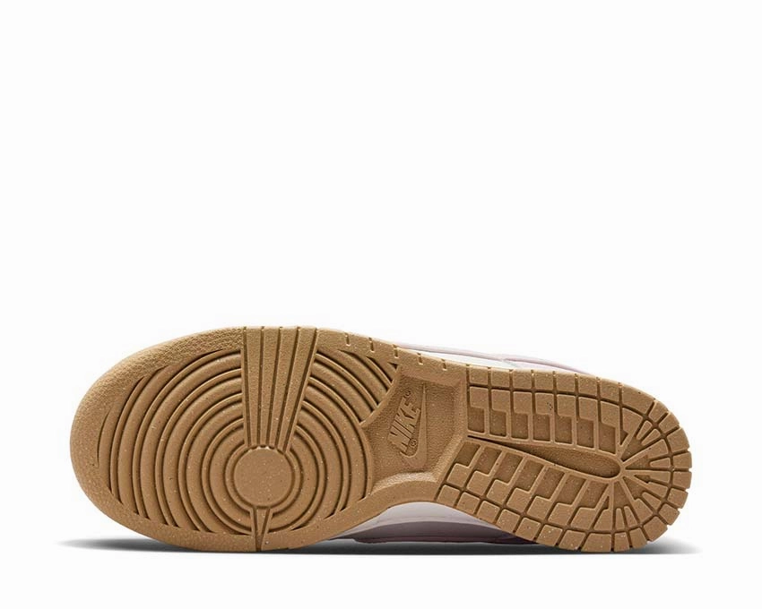 Nike Dunk Low Premium Next Nature W Nike retro-inspired sneakers