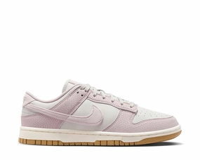 Nike Dunk Low Premium Next Nature W Nike essential sneakers for sport and street