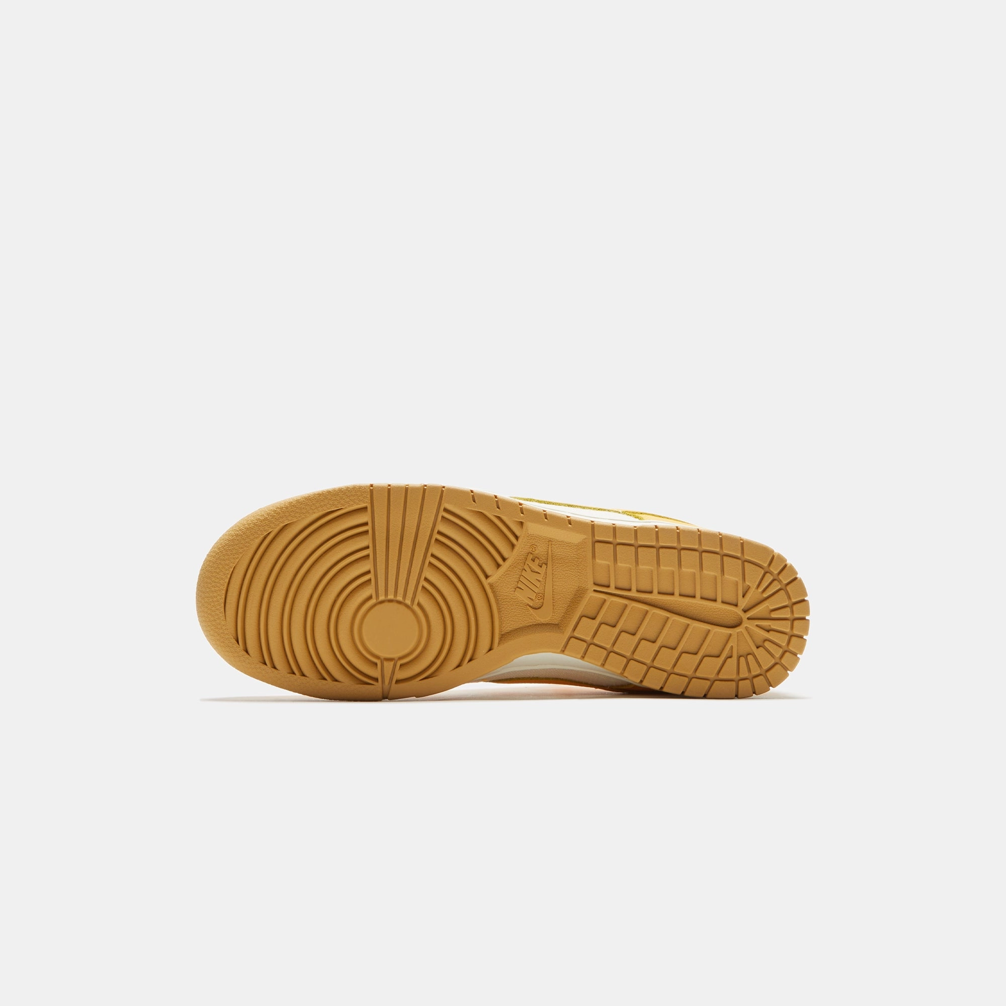 Nike Dunk Low Retro - University Gold / Coconut Milk / Soft Yellow / Gum Light Brown Nike performance sneakers
