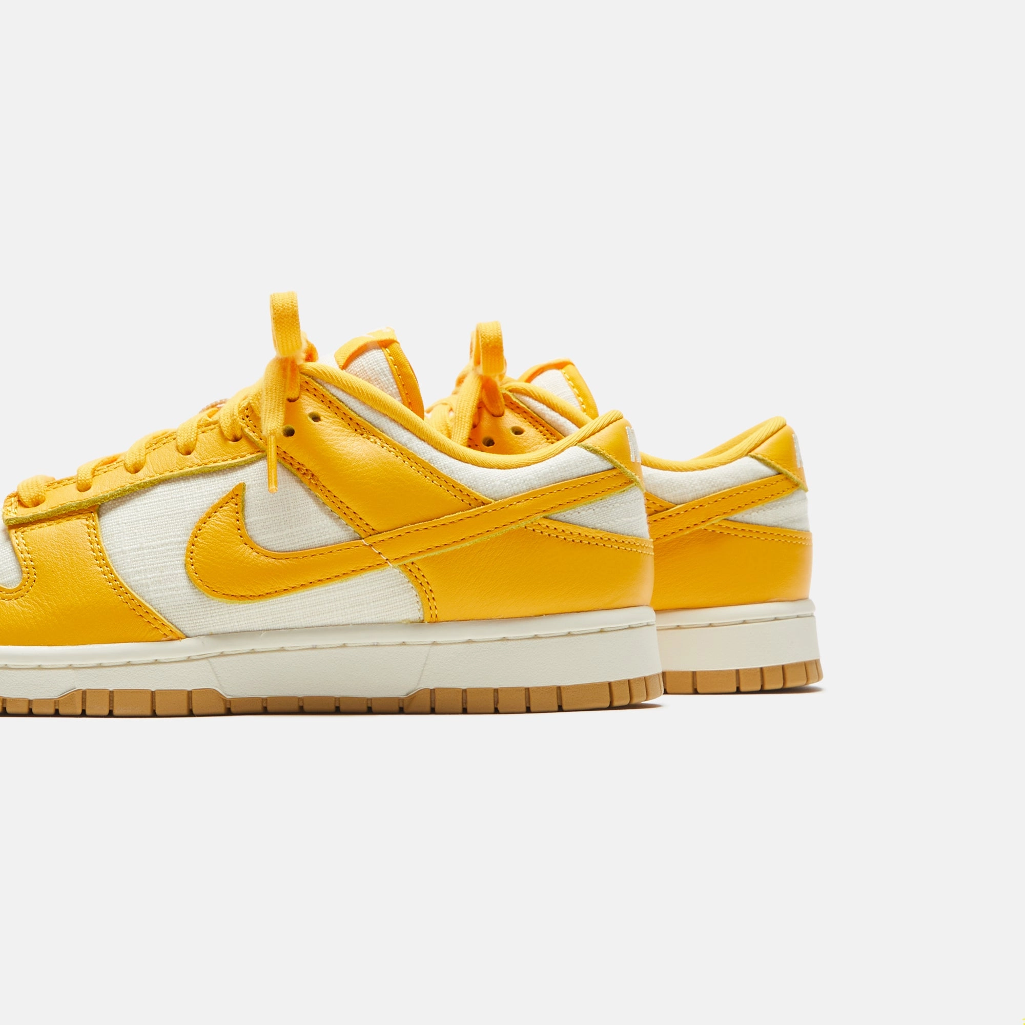 Nike Dunk Low Retro - University Gold / Coconut Milk / Soft Yellow / Gum Light Brown Nike performance sneakers