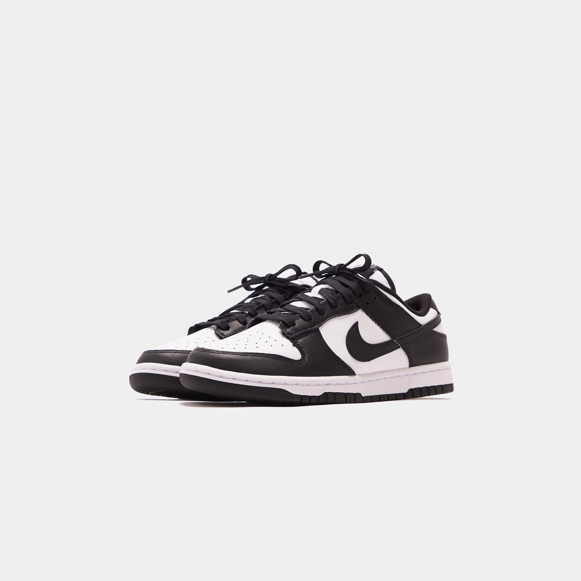 Nike Dunk Low Retro - White / Black Nike performance sneakers