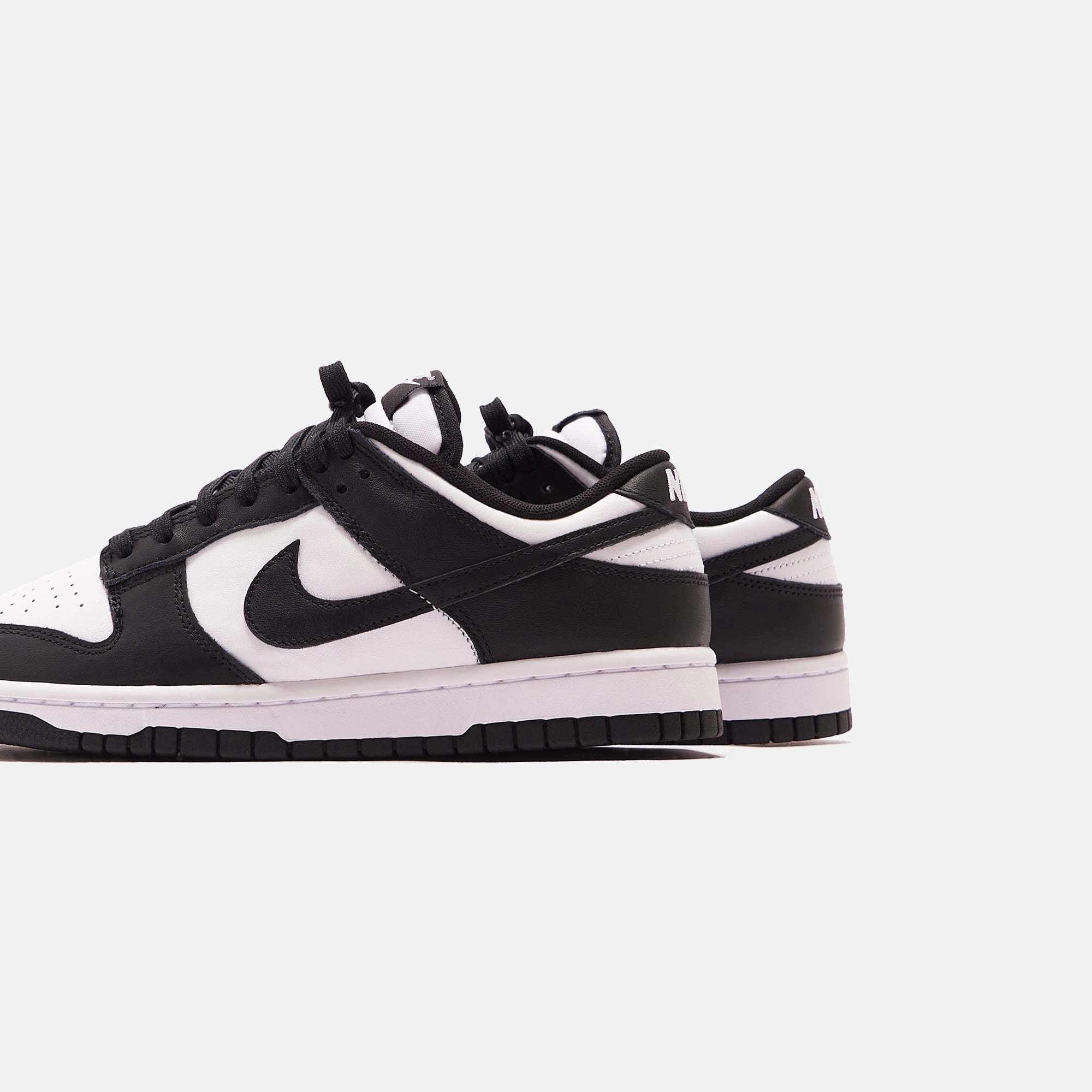 Nike Dunk Low Retro - White / Black Nike performance sneakers